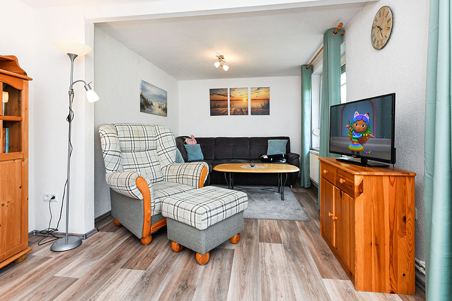 Ferienwohnung „Spielwiese“ - Wohnzimmer