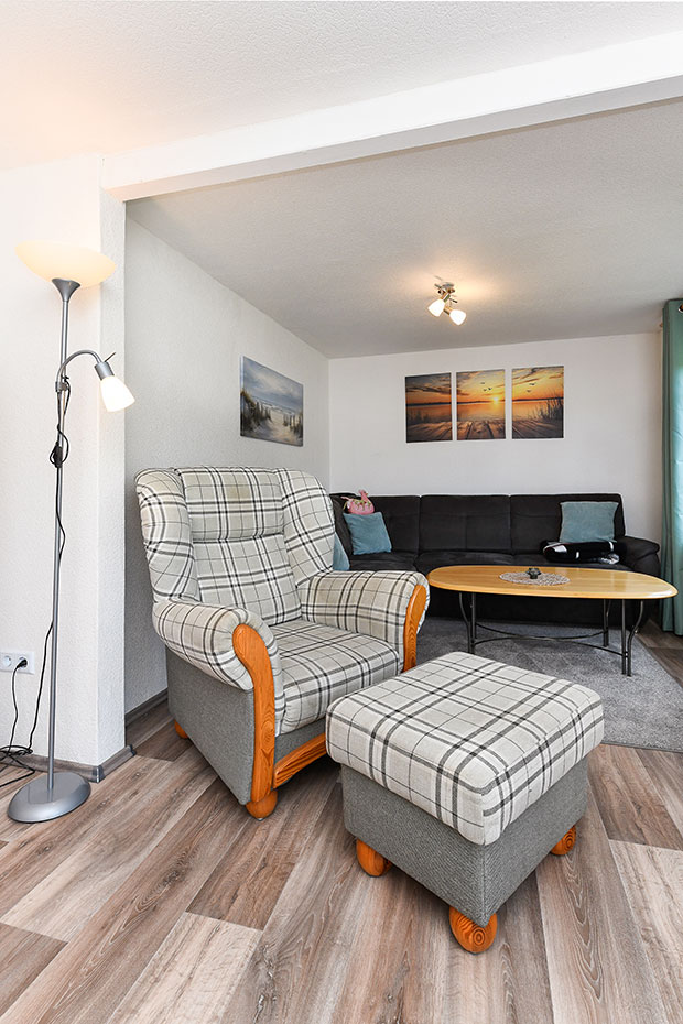 Ferienwohnung „Spielwiese“ - Wohnzimmer