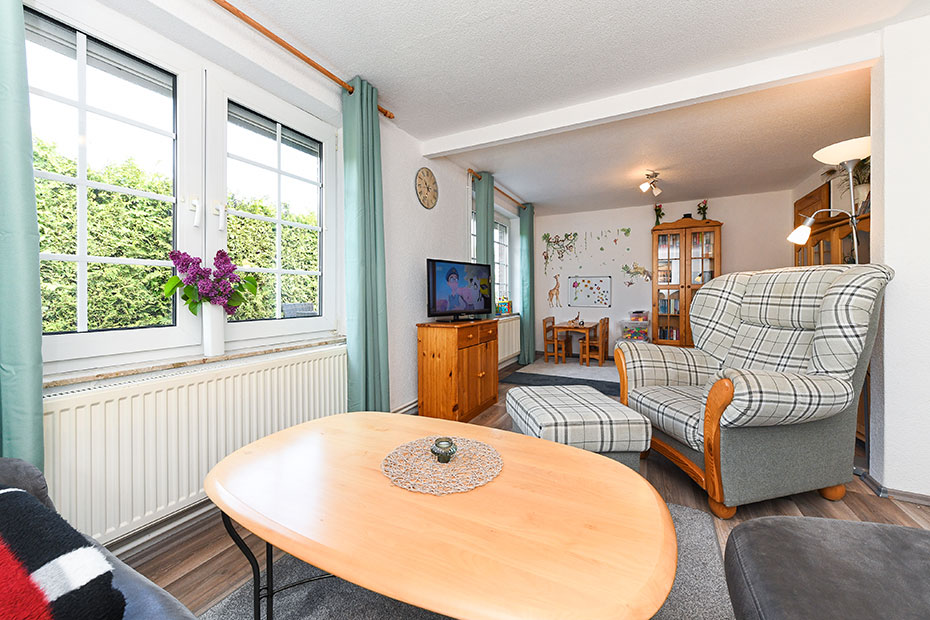Ferienwohnung „Spielwiese“ - Wohnzimmer