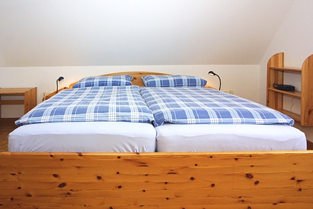 Ferienwohnung „Im Gastfeld 2 A“ - Schlafzimmer 1