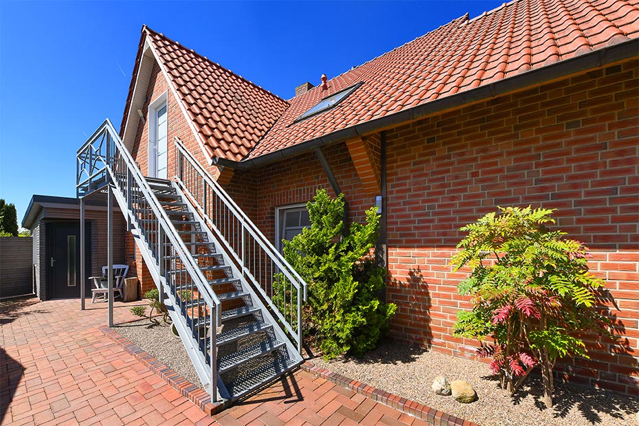 Ferienwohnung 2 - Außentreppe