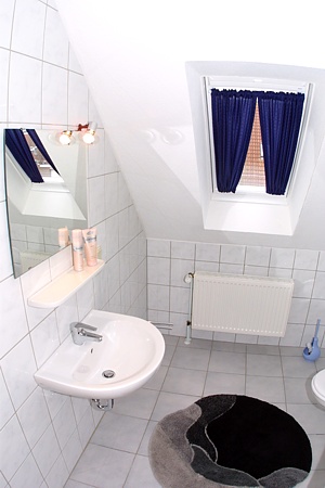Ferienwohnung 3 - Badezimmer