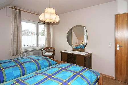 Ferienwohnung „Haus Gerdes“ - Schlafzimmer 1