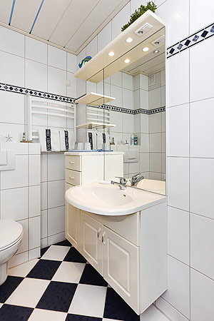 Ferienwohnung 2 - Badezimmer