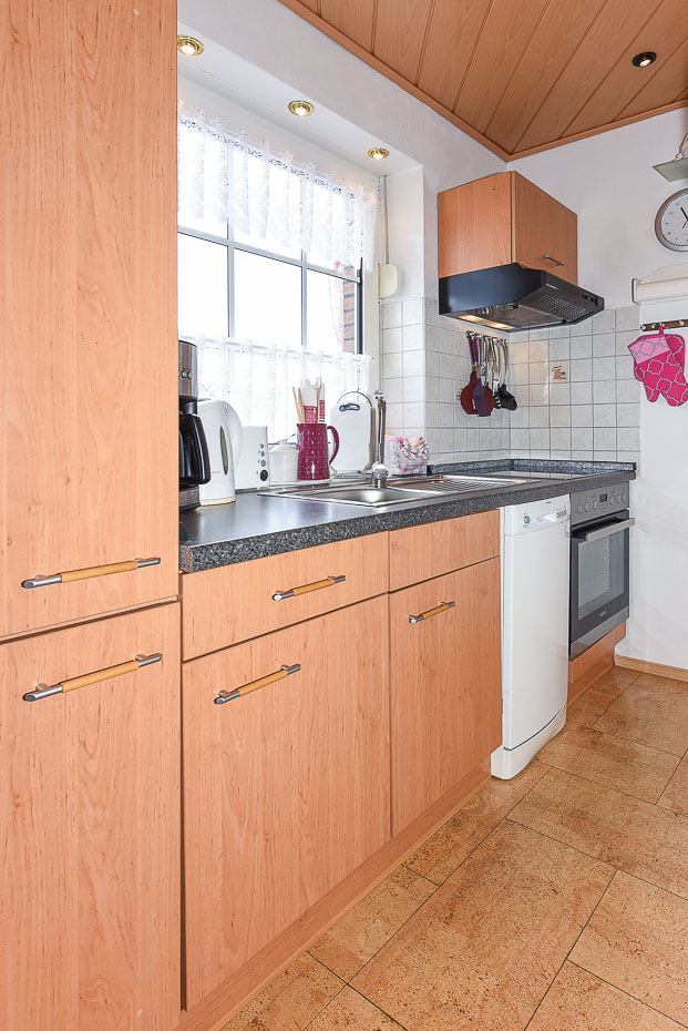 Ferienwohnung 3 - Wohnzimmer mit integriertem Küchenbereich