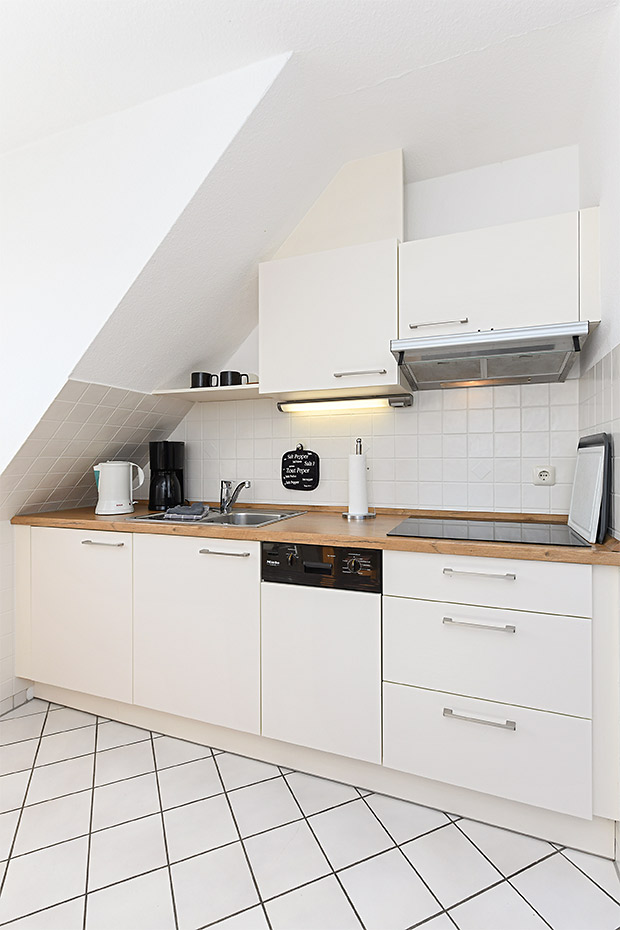 Ferienwohnung 4b - Wohnzimmer mit integriertem Küchenbereich