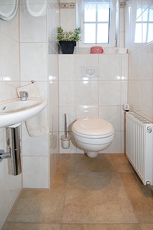 Ferienwohnung „Unten“ - separates WC