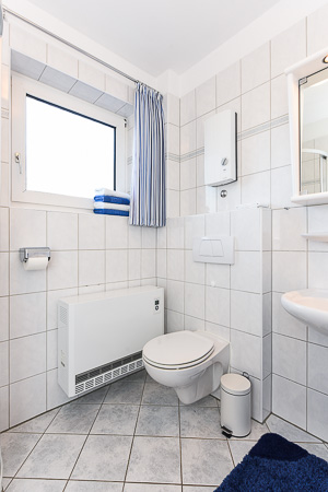Ferienwohnung 5 - Badezimmer