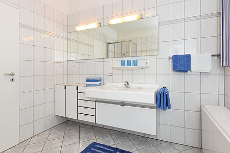 Ferienwohnung 2 - Badezimmer