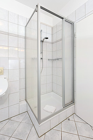 Ferienwohnung 2 - Badezimmer