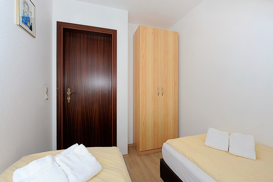 Ferienwohnung „Nordlicht“ - Schlafzimmer 2/Kinderzimmer