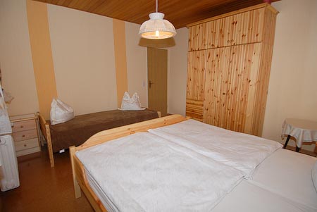 Ferienwohnung I - Schlafzimmer