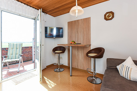 Ferienwohnung IV - Wohnzimmer mit integriertem Küchenbereich