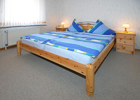 Ferienwohnung V - Schlafzimmer