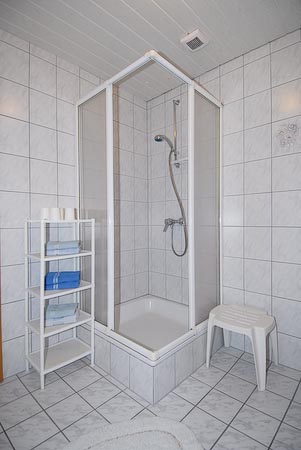 Ferienwohnung VI - Badezimmer