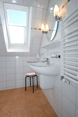 Ferienwohnung „Leuchtturm“ - Badezimmer