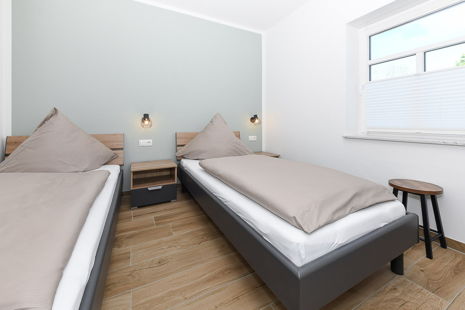 Ferienwohnung „Leege Groden“ - Schlafzimmer 2/Kinderzimmer