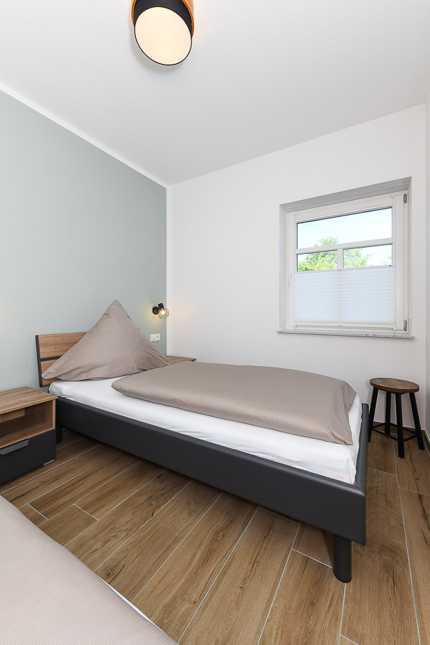Ferienwohnung „Leege Groden“ - Schlafzimmer 2/Kinderzimmer