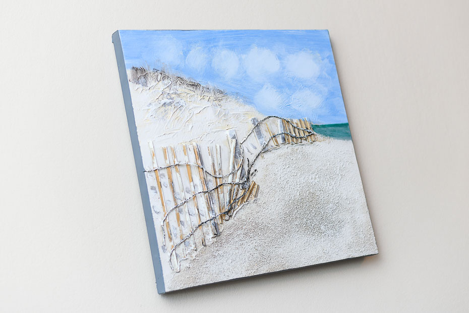 Ferienwohnung „Leege Groden“ - Wohnzimmer mit integriertem Küchenbereich