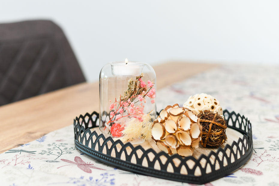 Ferienwohnung „Rapsblüte“ - Wohnzimmer mit integriertem Küchenbereich