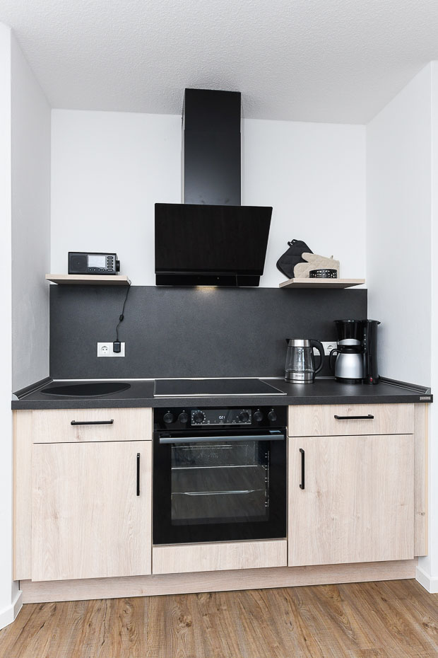 Ferienwohnung „Upkammer“ - Wohnzimmer mit integriertem Küchenbereich