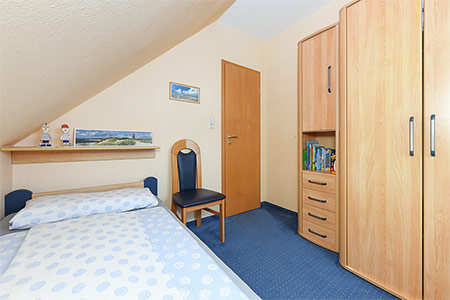 Ferienwohnung „Hafenmelodie“ - Schlafzimmer 2/Kinderzimmer