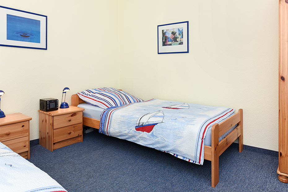 Ferienhaus „Jupiter“ - Schlafzimmer 2/Kinderzimmer