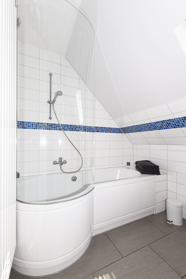 Ferienhaus „Dohlennest“ - Badezimmer