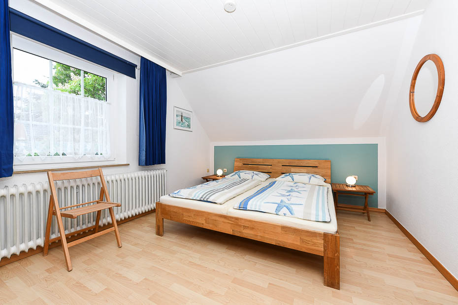 Ferienhaus „Dohlennest“ - Schlafzimmer 1
