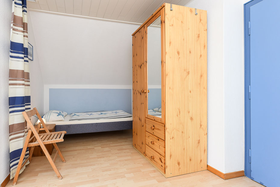Ferienhaus „Dohlennest“ - Schlafzimmer 2/Kinderzimmer