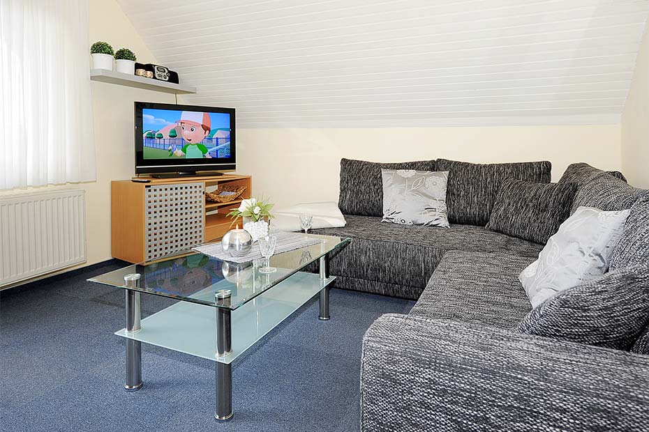 Ferienwohnung „Harms“ - Wohnzimmer