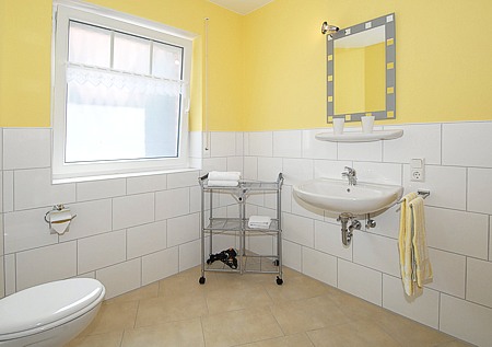 Ferienwohnung „Seehund“ - Badezimmer