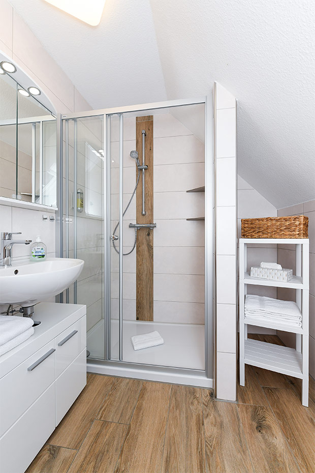 Ferienwohnung „Wattwurm“ - Badezimmer