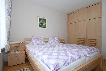 Ferienhaus „Schwalbennest“ - Schlafzimmer 1