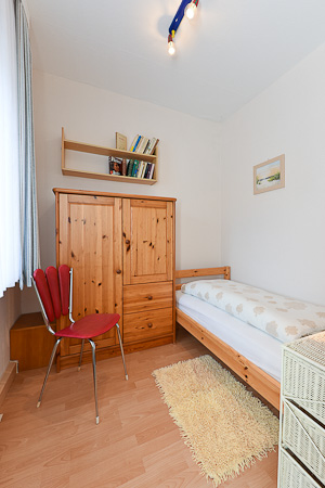 Ferienhaus „Schwalbennest“ - Schlafzimmer 2/Kinderzimmer