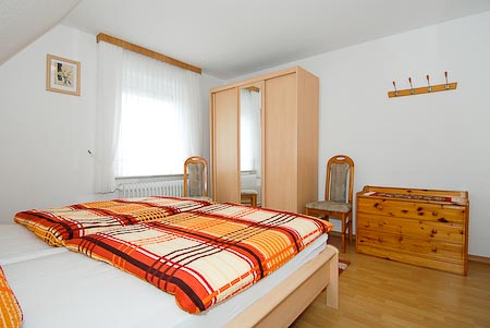 Ferienwohnung „Utkiek“ - Schlafzimmer 1