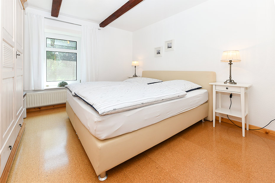 Ferienwohnung „Ost“ - Schlafzimmer 1