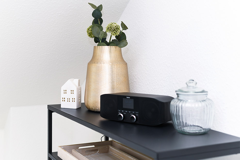 Ferienwohnung „Taubenschlag“ - Wohnzimmer mit Essplatz und integrierter Küche