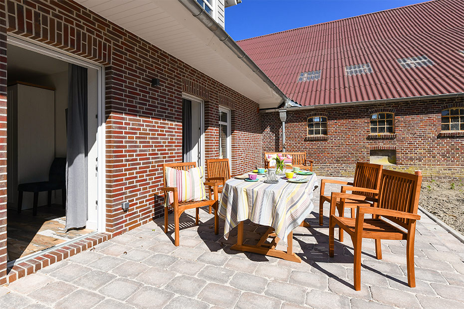 Ferienwohnung „Treckerschuppen“ - Ost-Terrasse