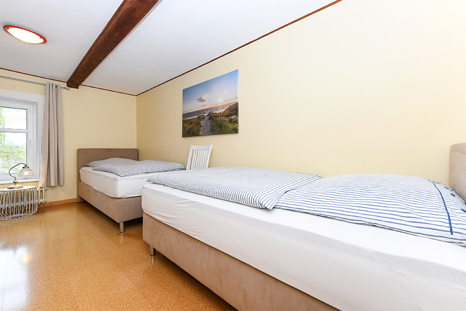 Ferienwohnung „West“ - Schlafzimmer 2/Kinderzimmer