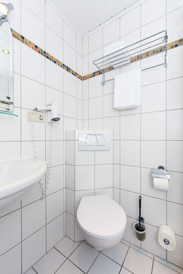 Ferienwohnung „Rahe“ - Badezimmer