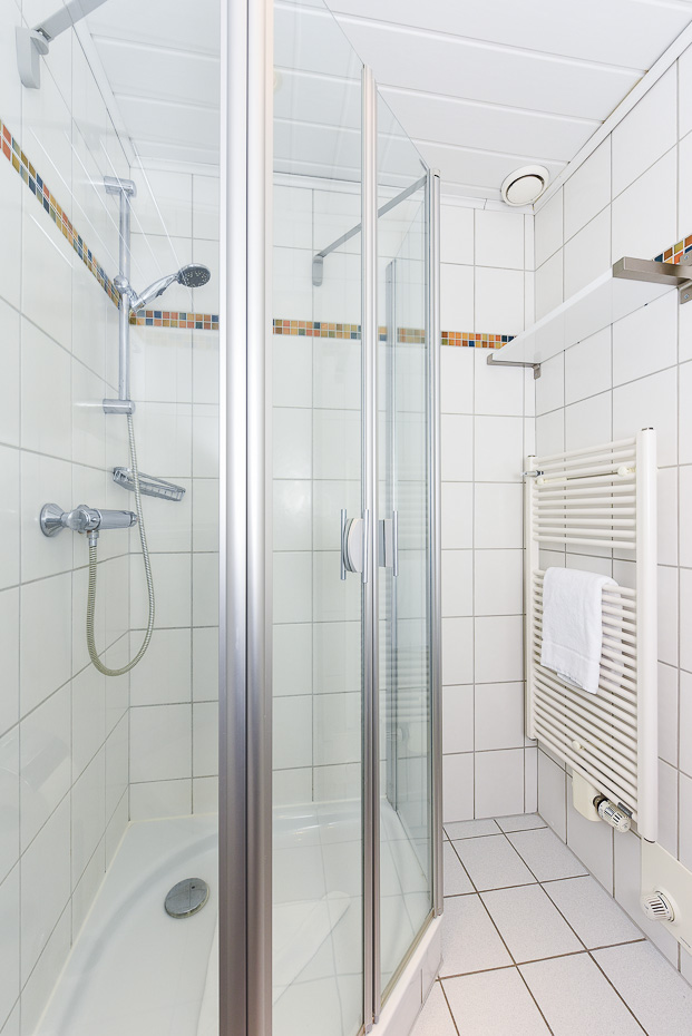 Ferienwohnung „Rahe“ - Badezimmer