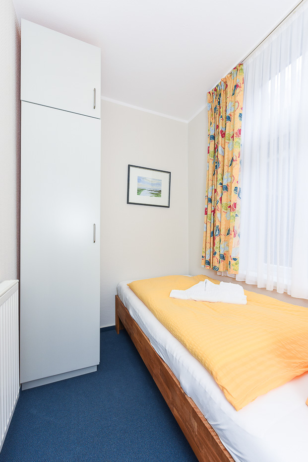 Ferienwohnung „Rahe“ - Schlafzimmer 2/Kinderzimmer