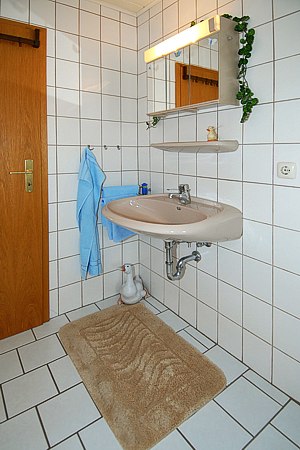 Ferienwohnung 2 - Badezimmer