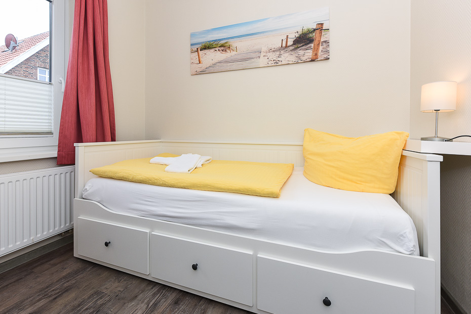 Ferienwohnung „Möwe“ - Schlafzimmer 2/Kinderzimmer