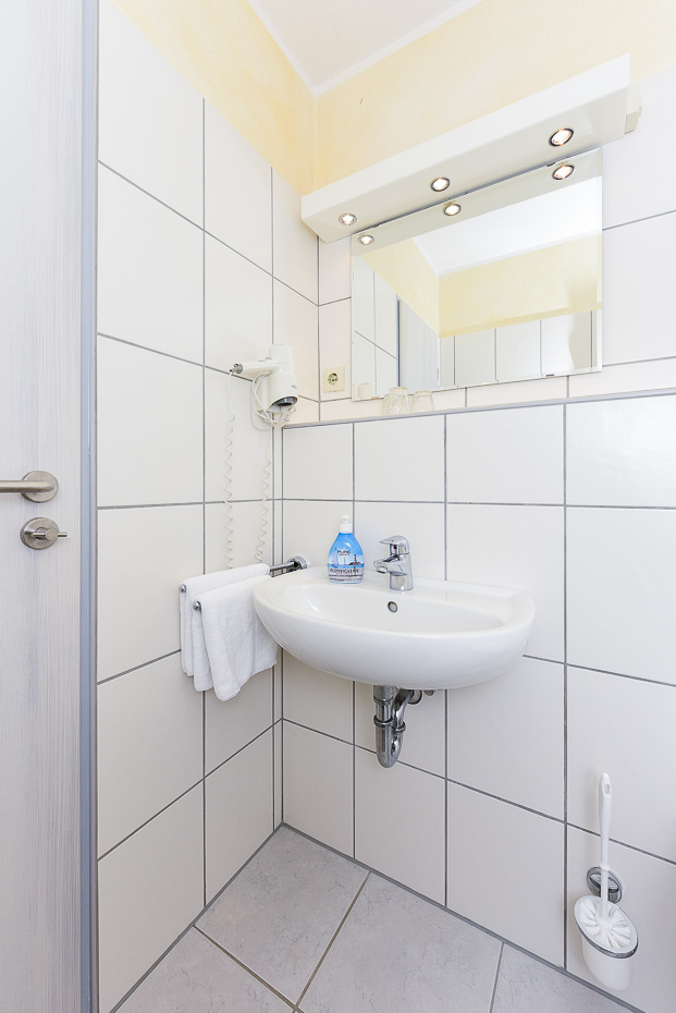 Ferienwohnung „Seeschwalbe“ - Badezimmer