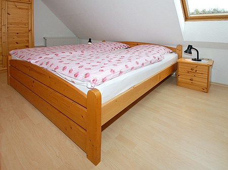Ferienwohnung 2 - Schlafzimmer 1