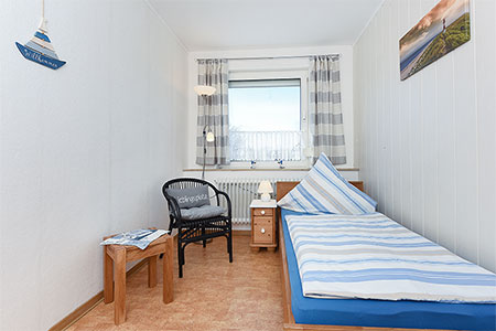 Ferienwohnung „Spiekeroog“ - Schlafzimmer 2/Kinderzimmer