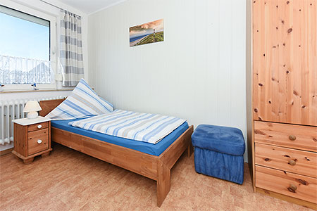 Ferienwohnung „Spiekeroog“ - Schlafzimmer 2/Kinderzimmer