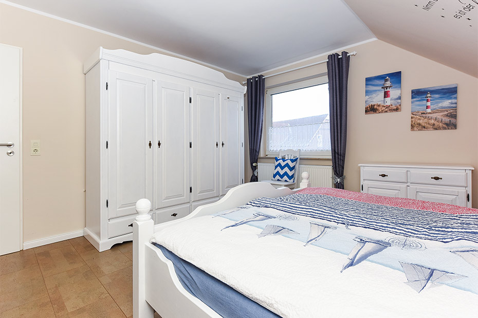 Ferienwohnung „Haus Heimathafen“ - Schlafzimmer 1